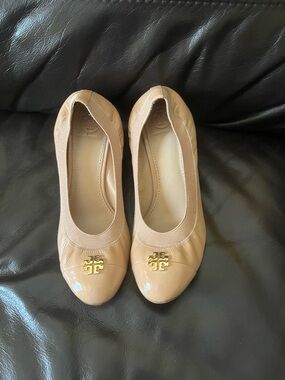Tory Burch Beige Patent Leather Wedge  with Gold Logo